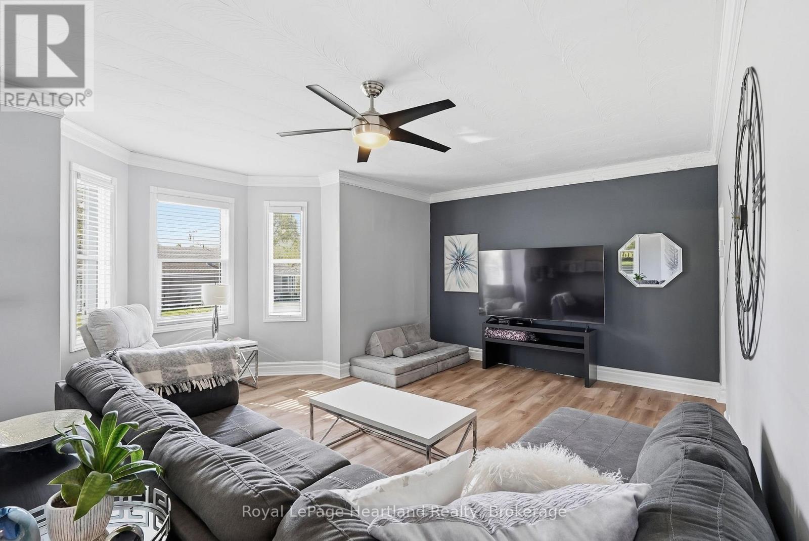 16 King Street, Huron East, Ontario  N0G 1H0 - Photo 14 - X13141060