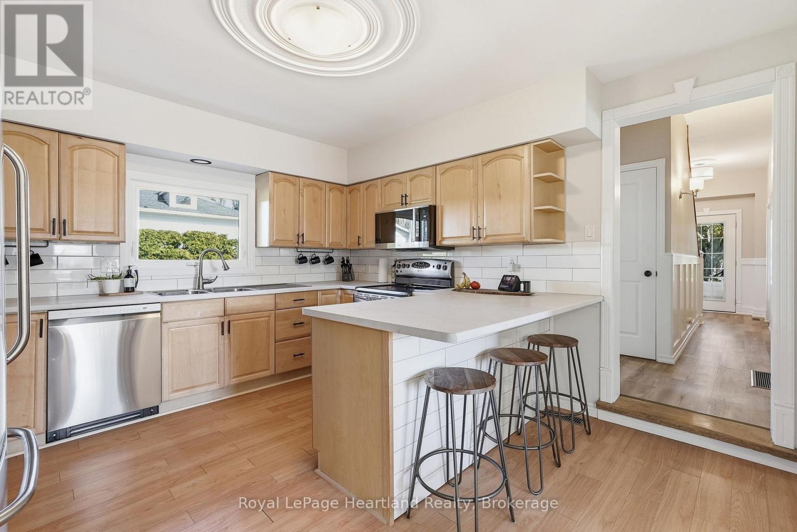 16 King Street, Huron East, Ontario  N0G 1H0 - Photo 17 - X13141060