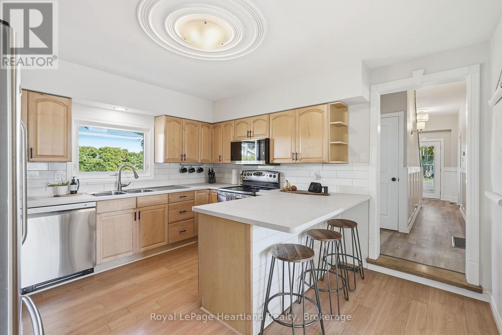 16 King Street, Huron East, Ontario  N0G 1H0 - Photo 19 - X13141060
