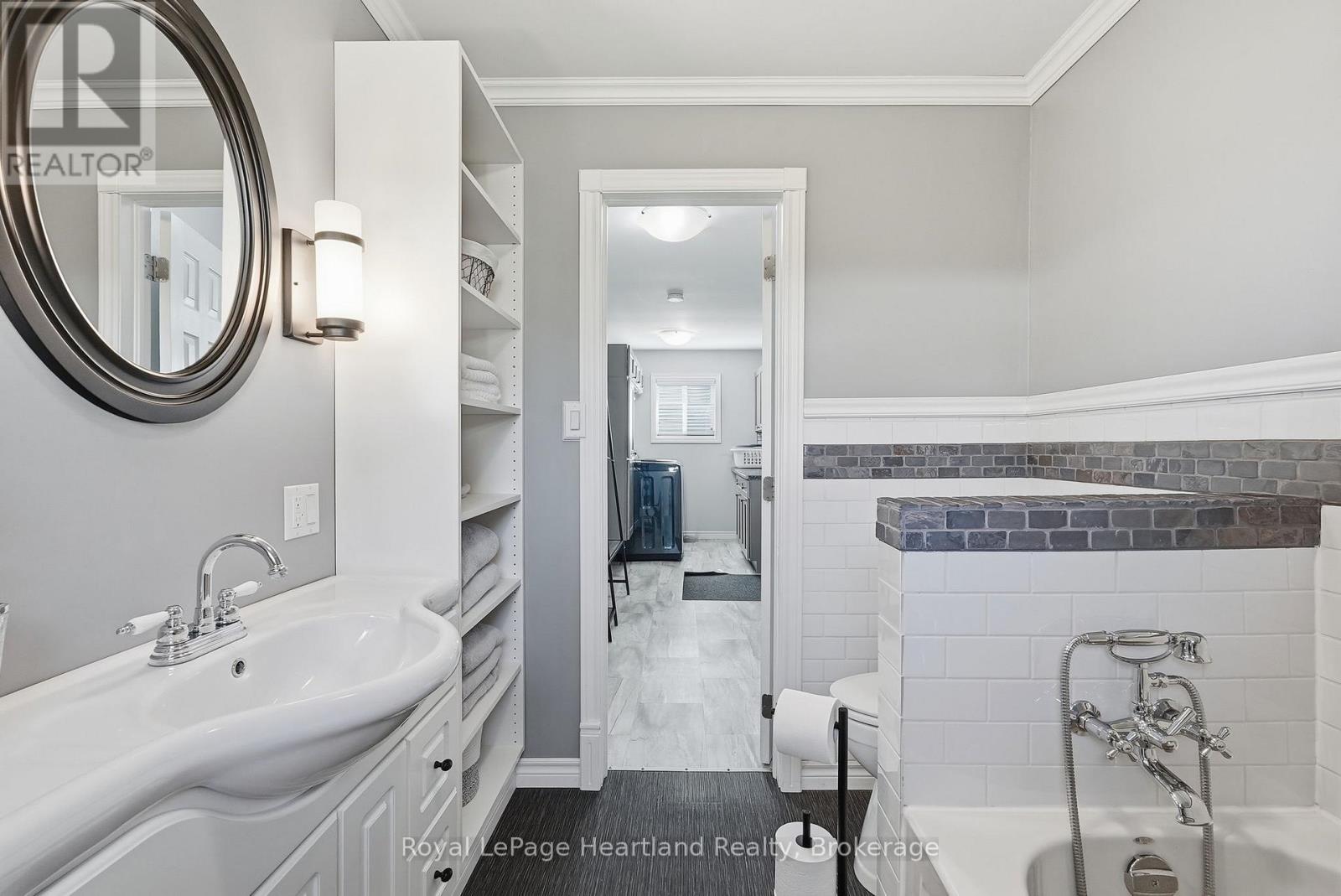 16 King Street, Huron East, Ontario  N0G 1H0 - Photo 33 - X13141060