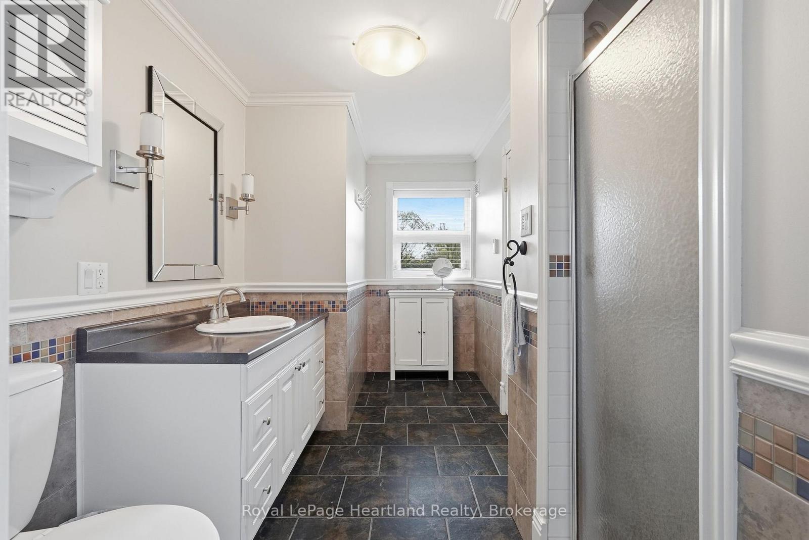 16 King Street, Huron East, Ontario  N0G 1H0 - Photo 34 - X13141060