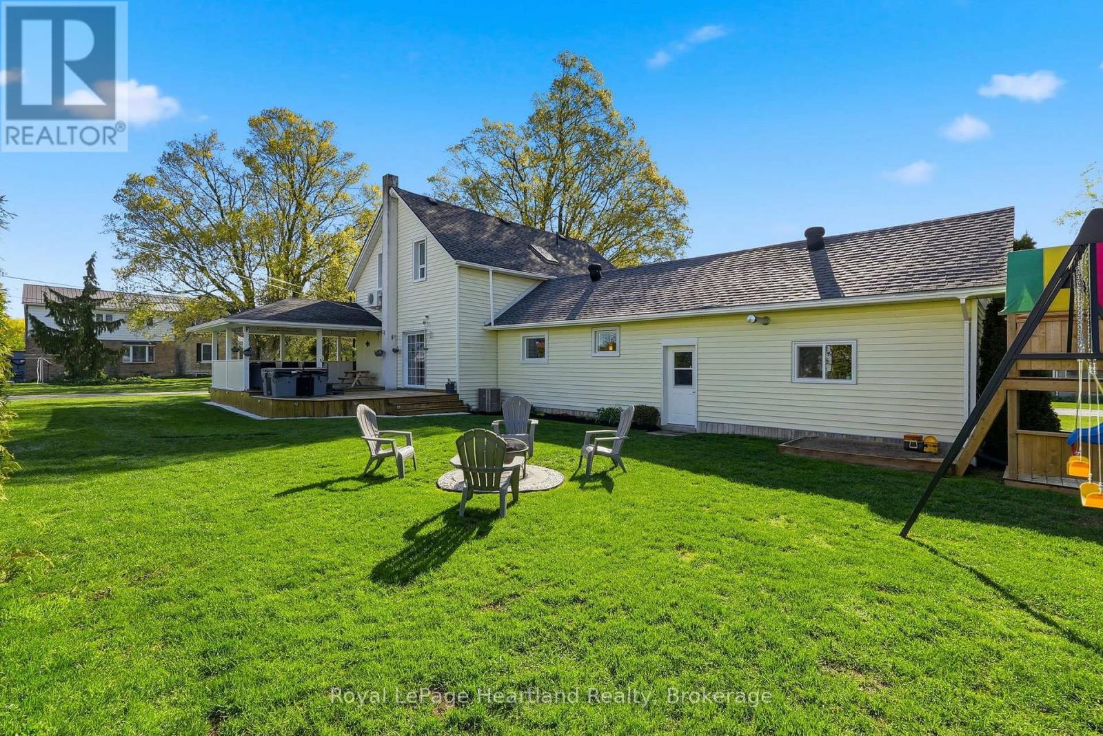 16 King Street, Huron East, Ontario  N0G 1H0 - Photo 42 - X13141060