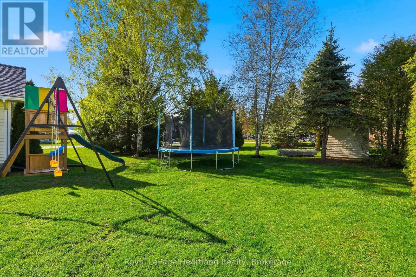 16 King Street, Huron East, Ontario  N0G 1H0 - Photo 43 - X13141060