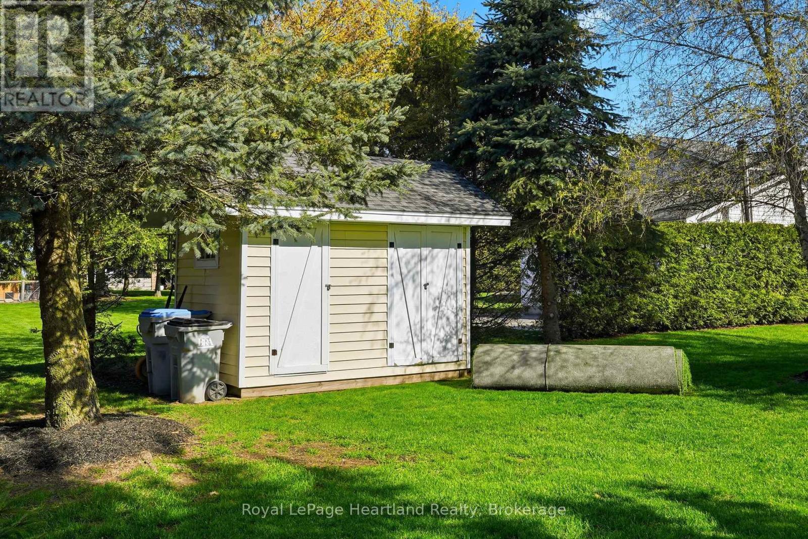 16 King Street, Huron East, Ontario  N0G 1H0 - Photo 44 - X13141060