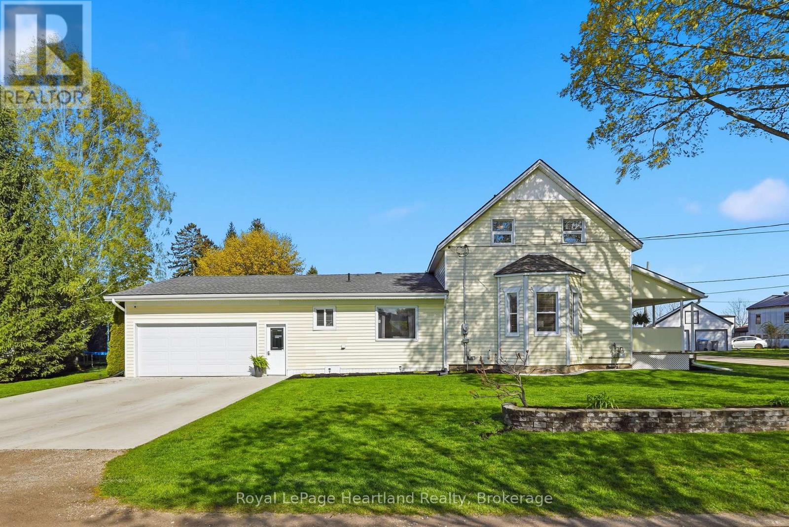 16 King Street, Huron East, Ontario  N0G 1H0 - Photo 49 - X13141060