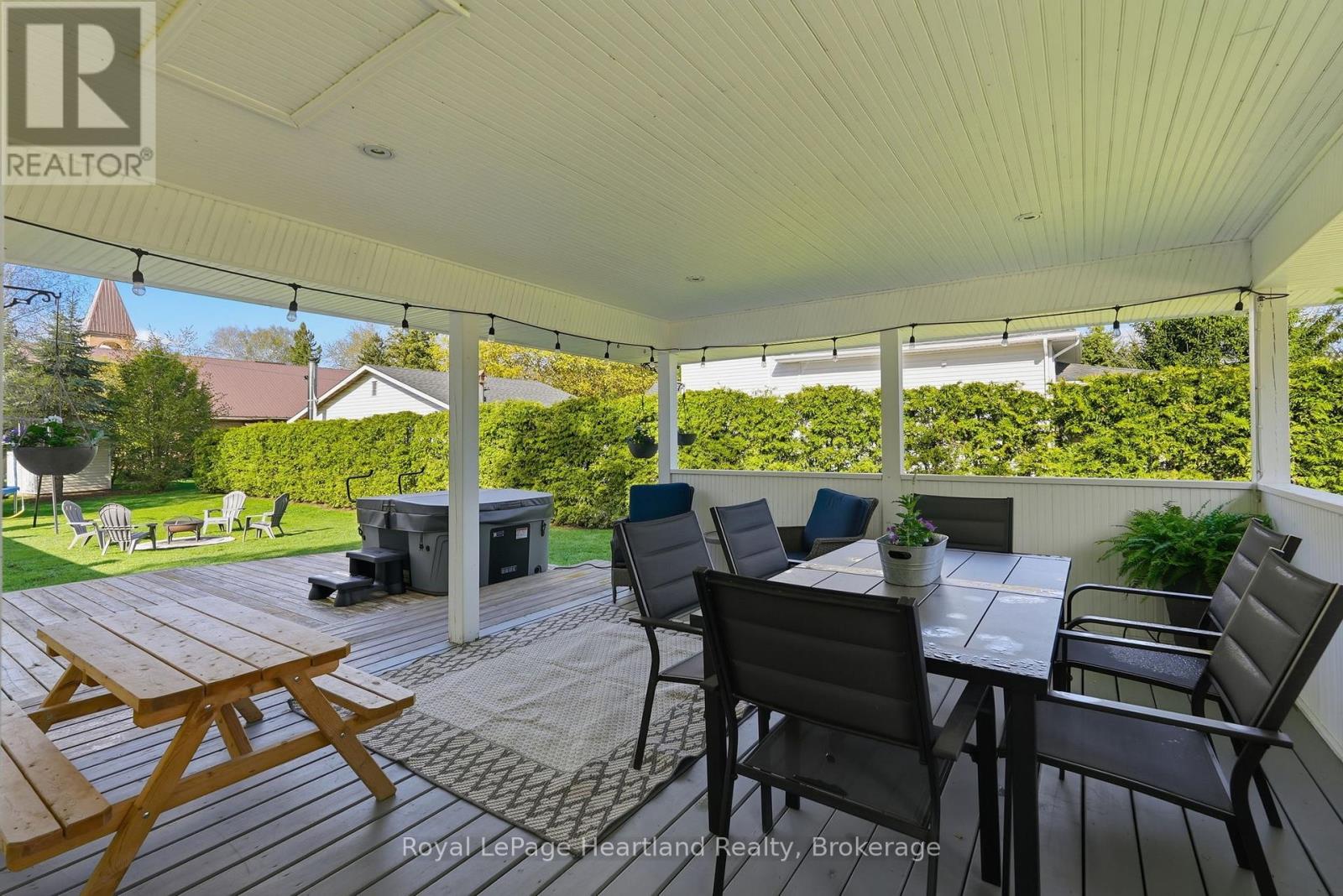 16 King Street, Huron East, Ontario  N0G 1H0 - Photo 7 - X13141060