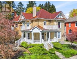 18 WATERLOO STREET N