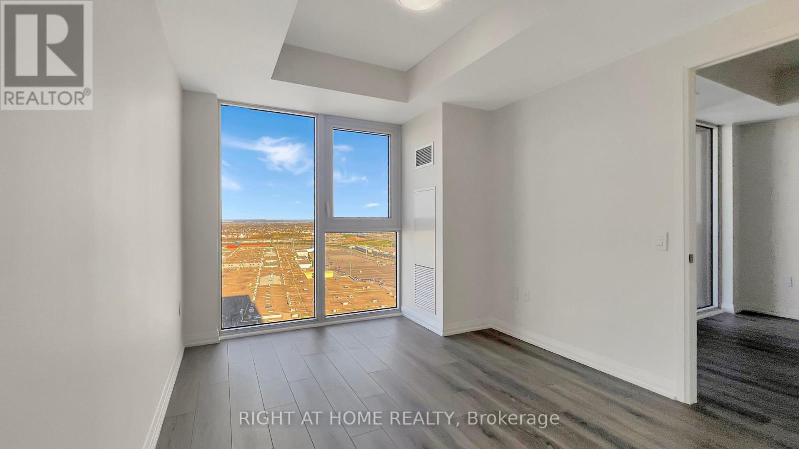 2219 - 9000 Jane Street, Vaughan, Ontario  L4K 0M6 - Photo 10 - N13141056