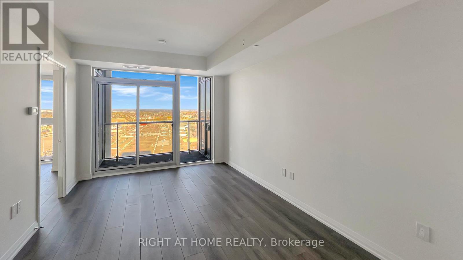 2219 - 9000 Jane Street, Vaughan, Ontario  L4K 0M6 - Photo 8 - N13141056