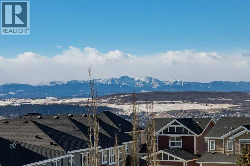128 Sunset Park, Cochrane, Alberta  T4C 0N5 - Photo 4 - A2290294