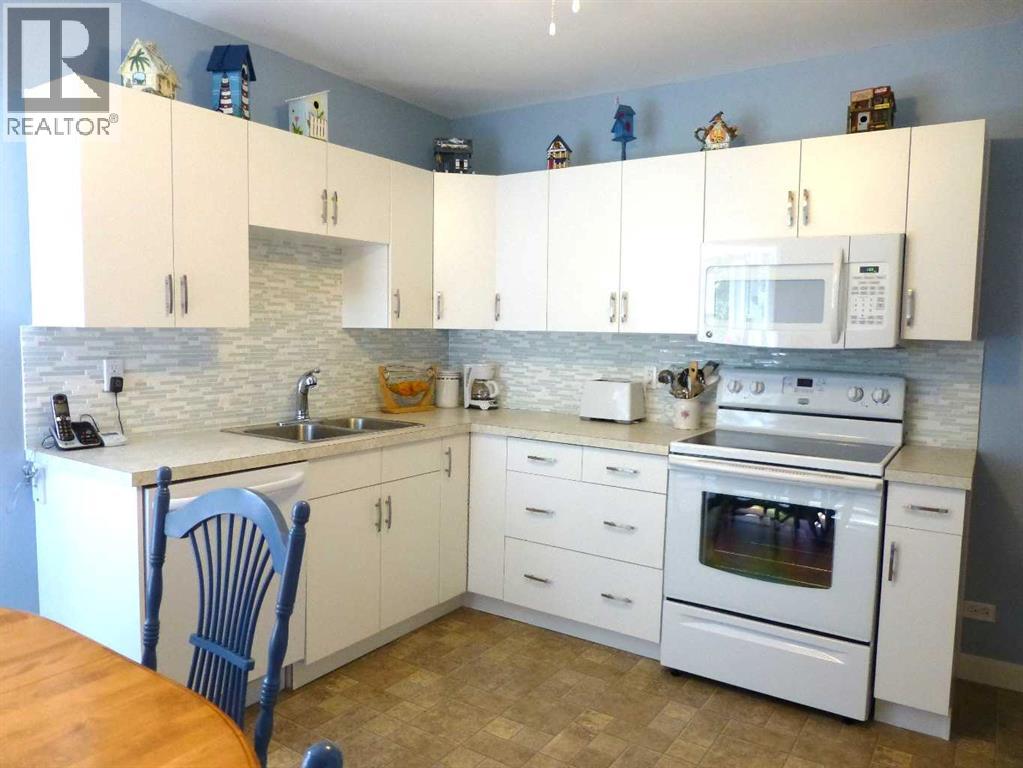 2828 25a Street SW, Calgary, Alberta  T3E 1Z6 - Photo 4 - A2296829