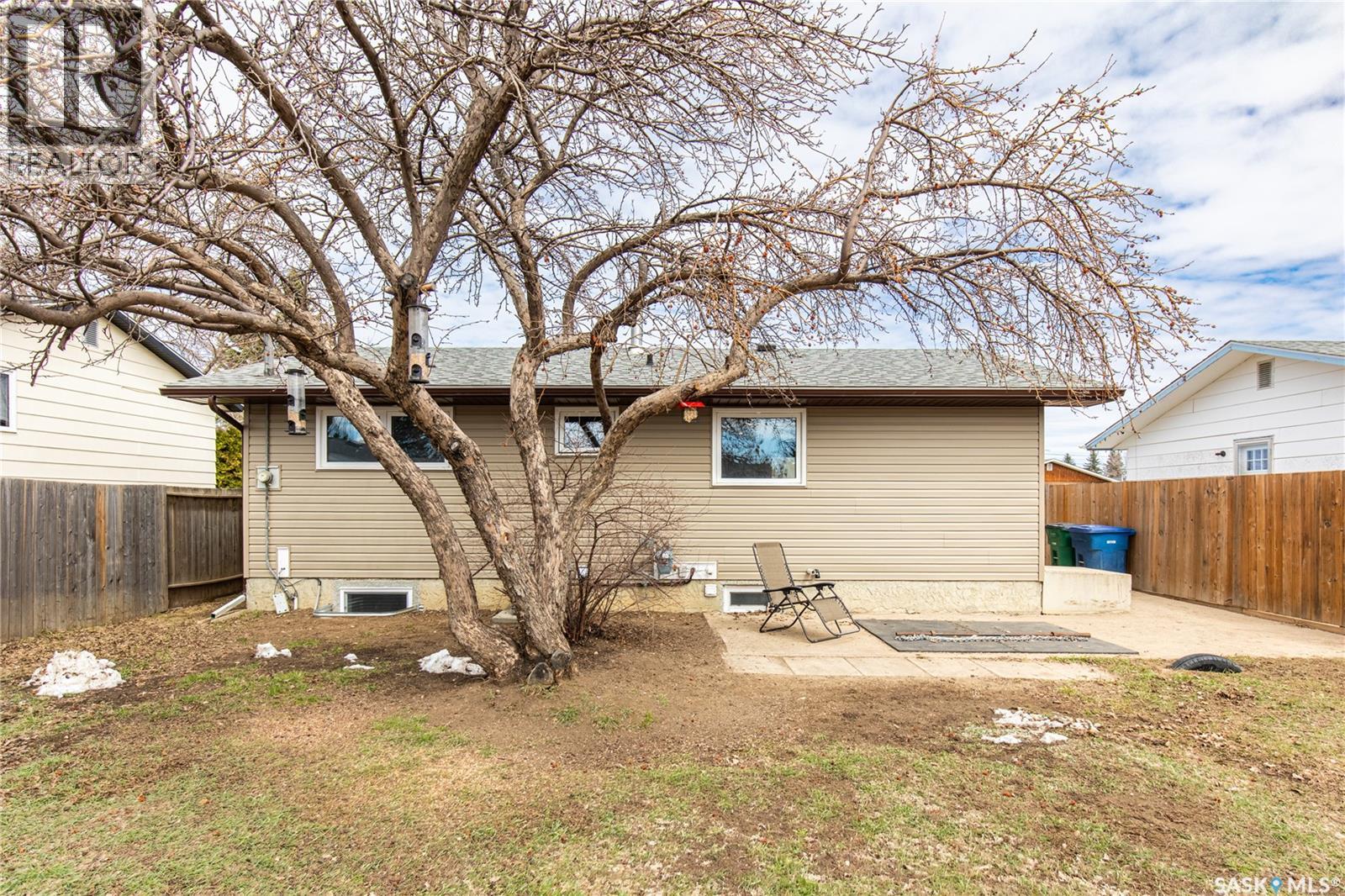 1511 Glendale Street, Moose Jaw, Saskatchewan  S6H 7B3 - Photo 51 - SK034571