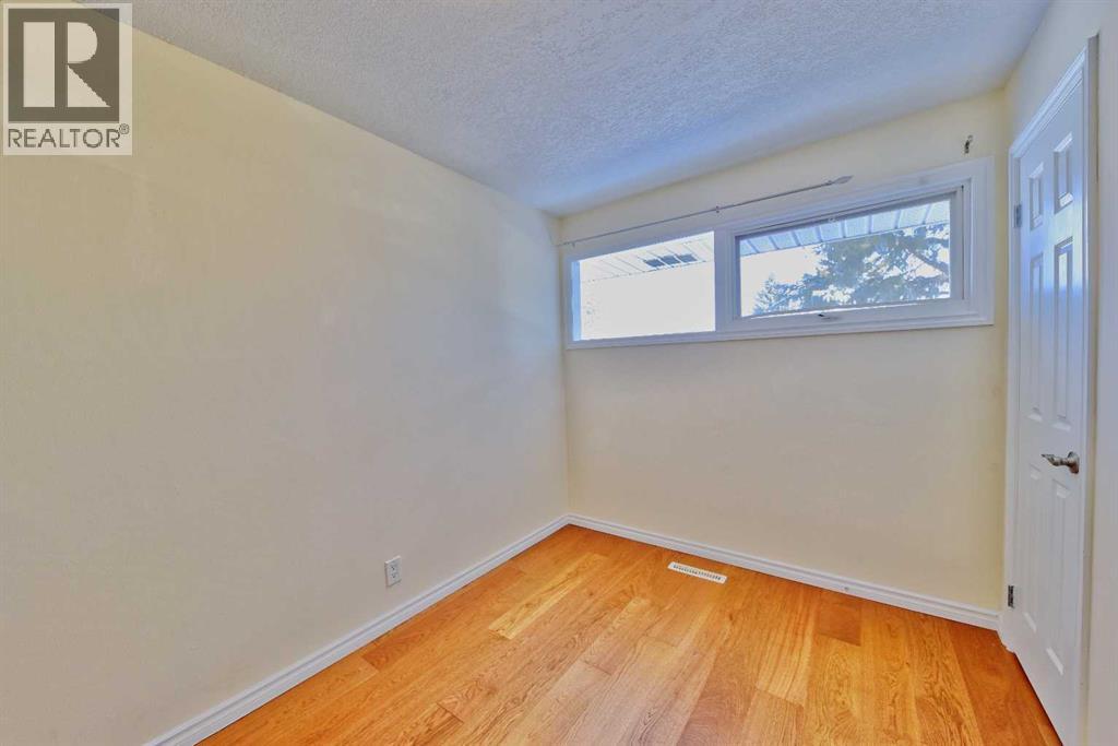 525 32 Avenue NE, Calgary, Alberta  T2E 2H3 - Photo 16 - A2293544