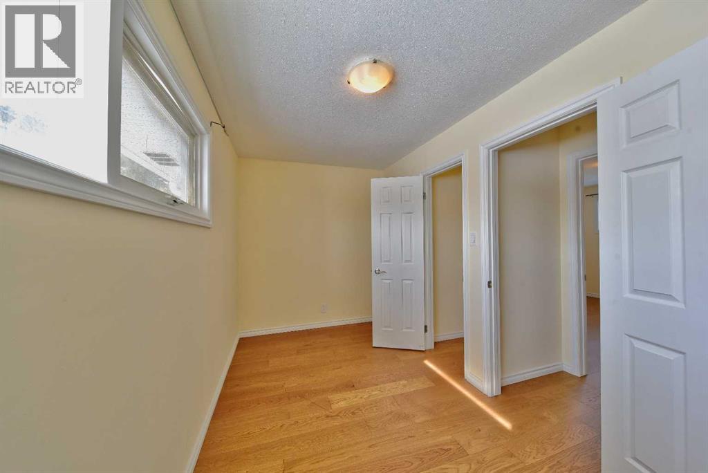 525 32 Avenue NE, Calgary, Alberta  T2E 2H3 - Photo 18 - A2293544