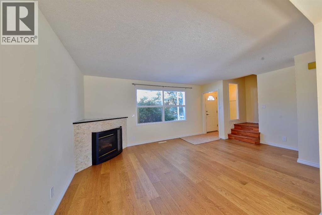 525 32 Avenue NE, Calgary, Alberta  T2E 2H3 - Photo 7 - A2293544