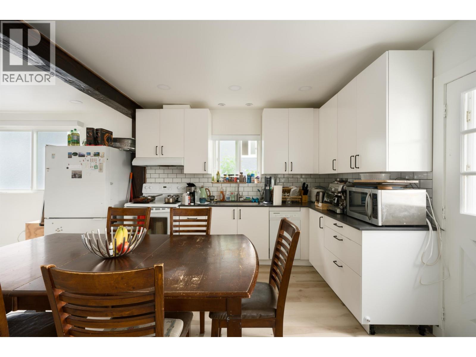2066 E 23rd Avenue, Vancouver, British Columbia  V5N 2V1 - Photo 12 - R3124077