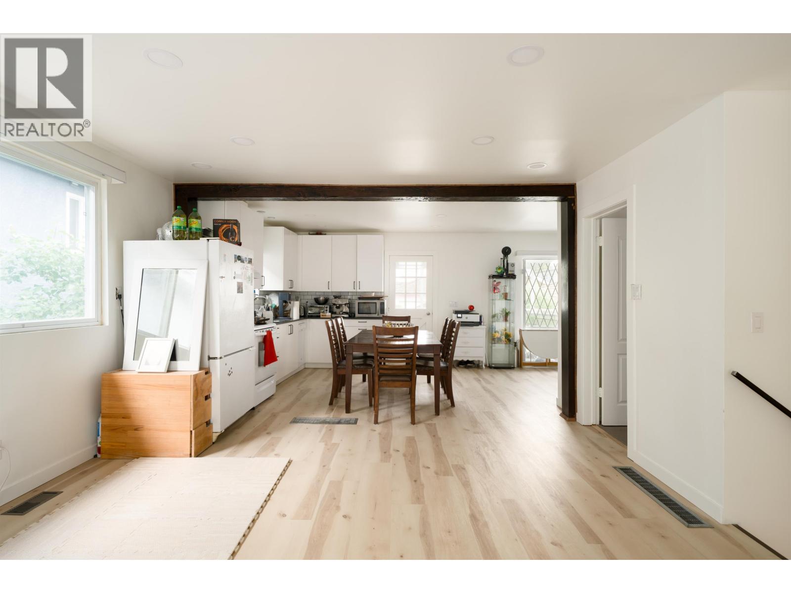 2066 E 23rd Avenue, Vancouver, British Columbia  V5N 2V1 - Photo 8 - R3124077