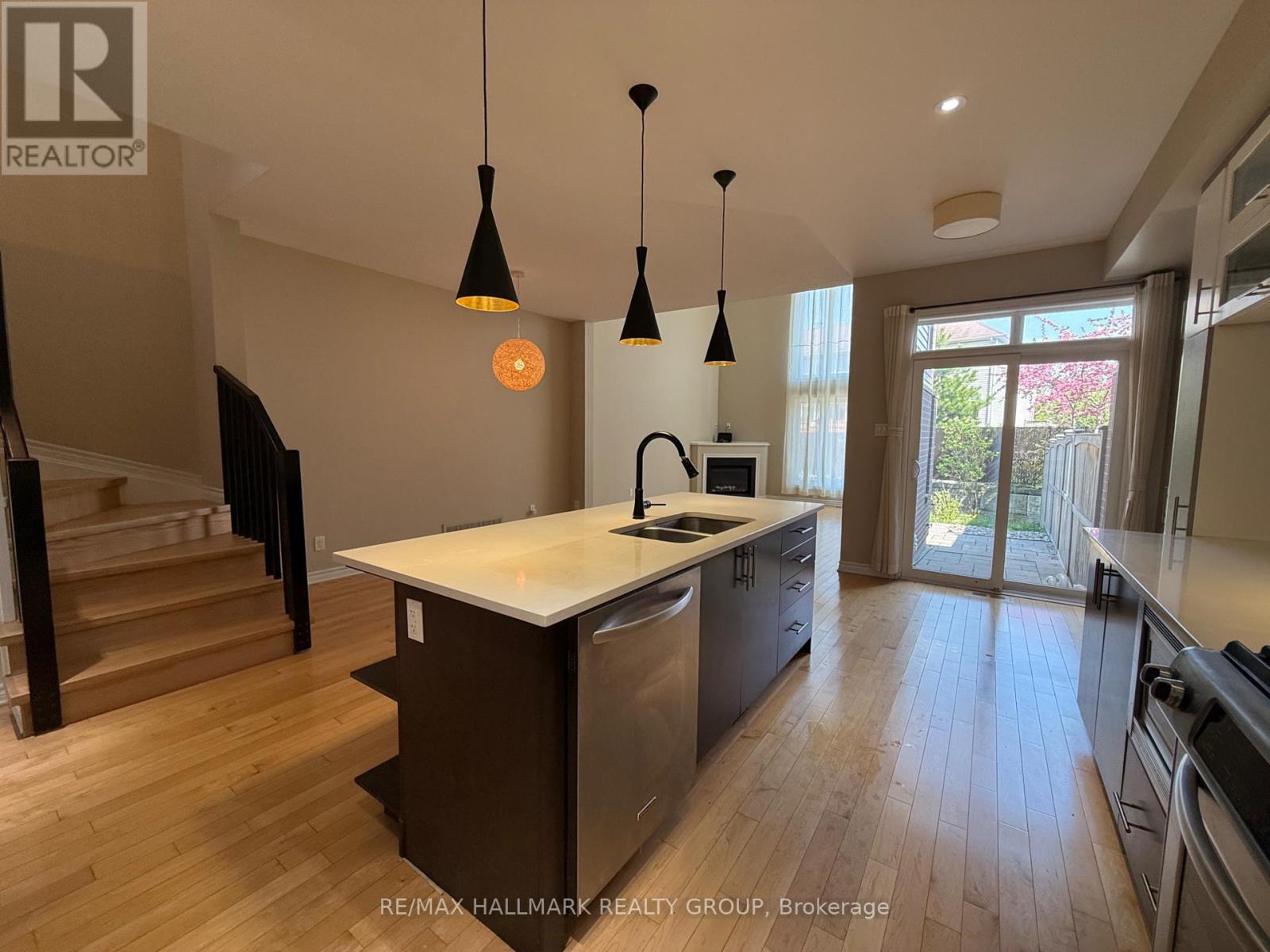 1158 Tischart Crescent, Ottawa, Ontario  K2T 0G4 - Photo 7 - X13140864