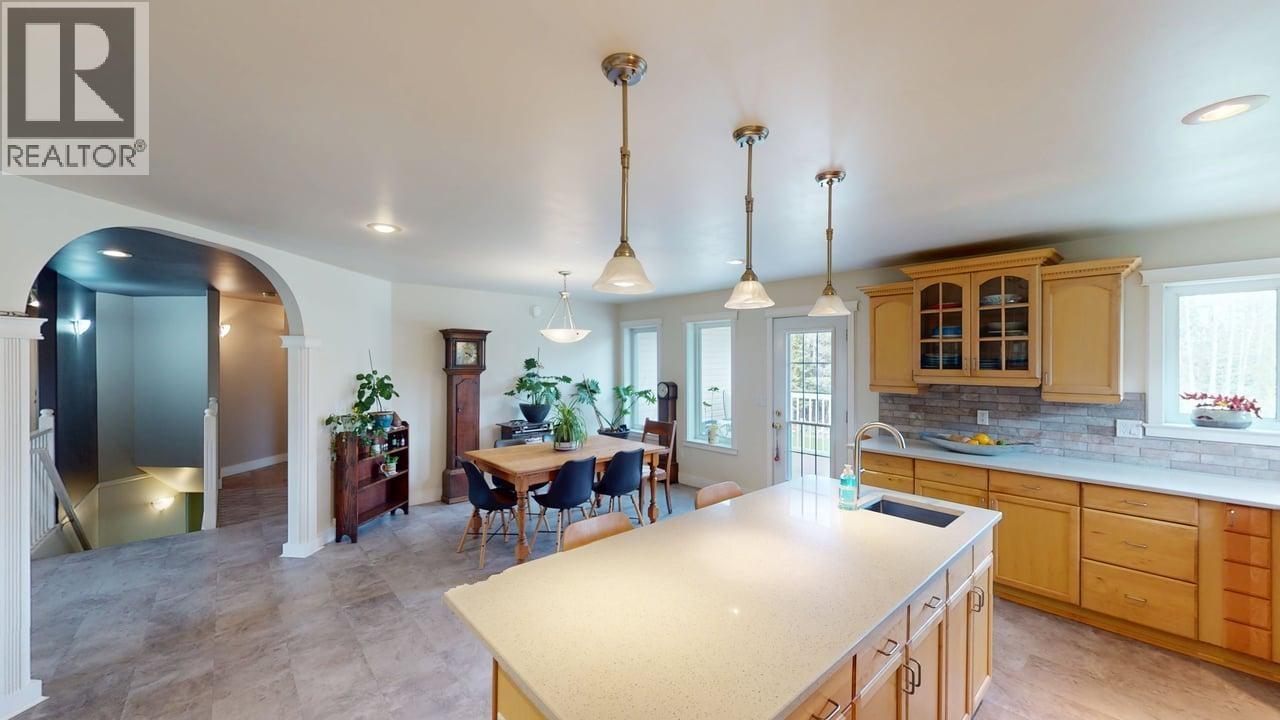 13043 Hunters Lane, Charlie Lake, British Columbia  V0C 1H0 - Photo 15 - R3123676