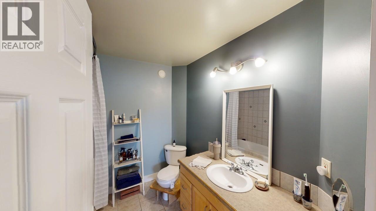 13043 Hunters Lane, Charlie Lake, British Columbia  V0C 1H0 - Photo 21 - R3123676