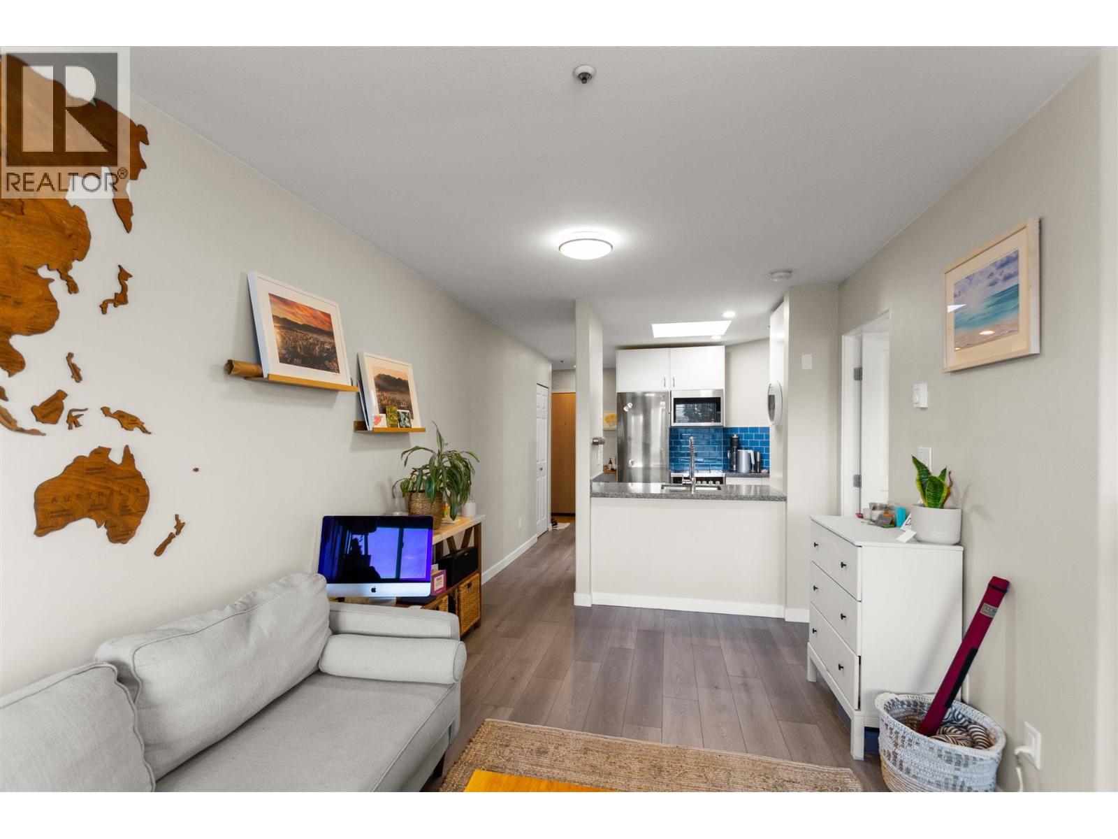 Ph414 488 Kingsway, Vancouver, British Columbia  V5T 3J9 - Photo 2 - R3124628