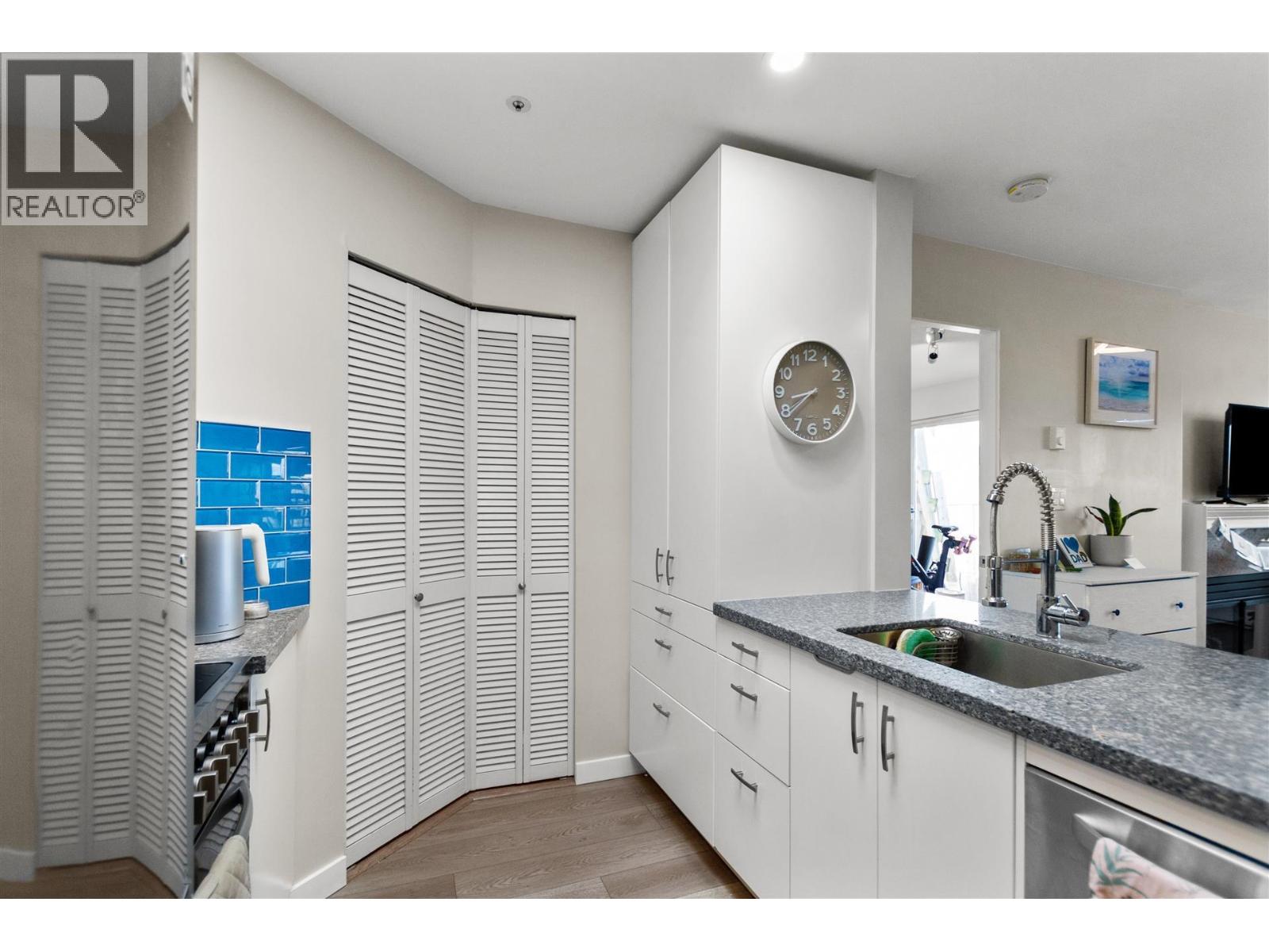 Ph414 488 Kingsway, Vancouver, British Columbia  V5T 3J9 - Photo 8 - R3124628