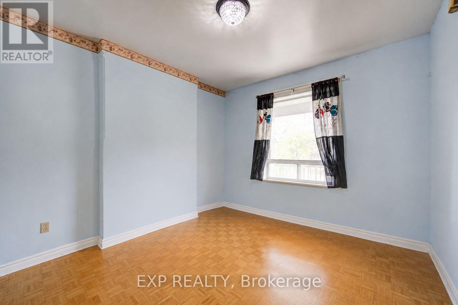 170 Wallace Avenue, Toronto, Ontario  M6H 1V2 - Photo 5 - W13129294