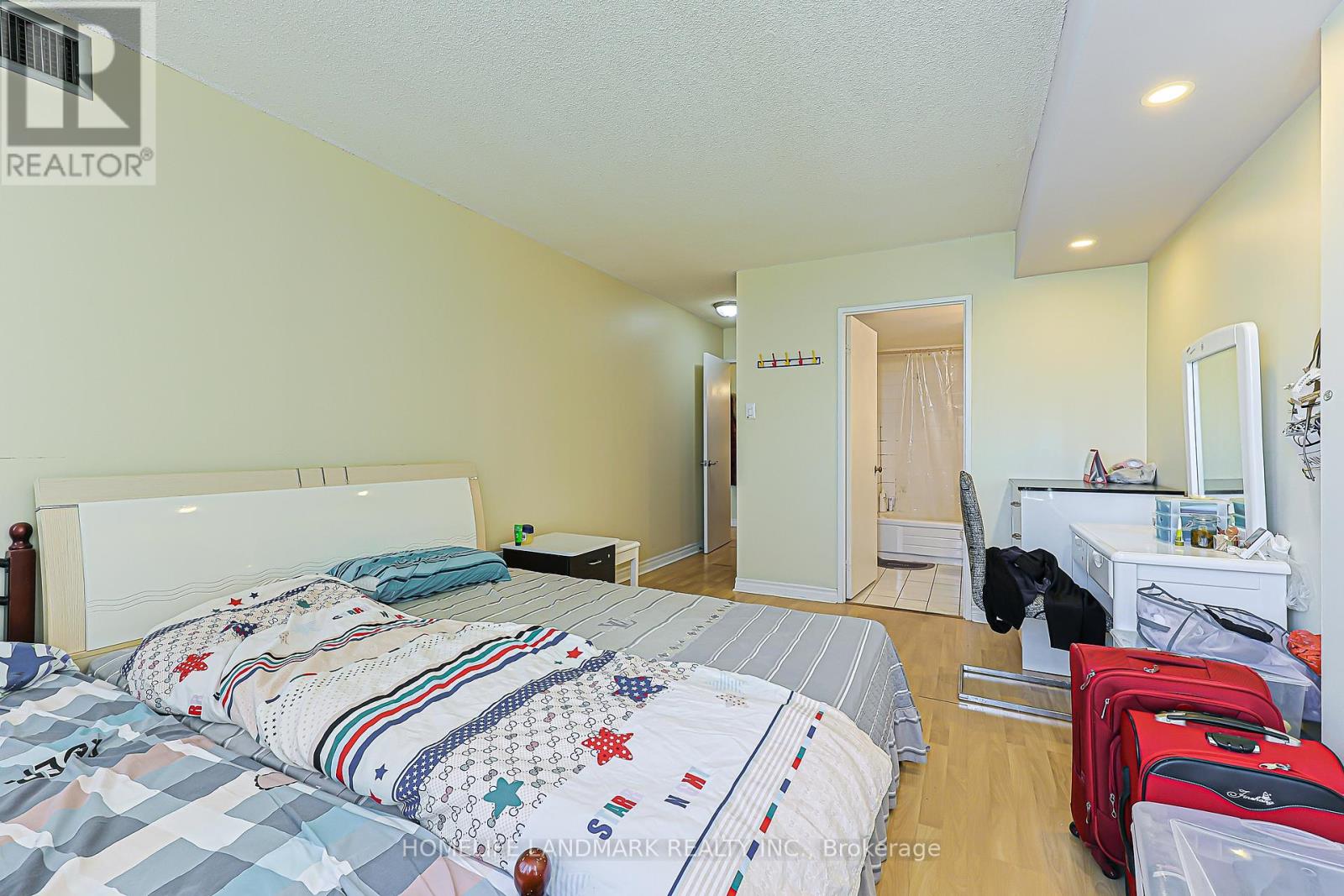 1413 - 350 Alton Towers Circle, Toronto, Ontario M1V 5E3 - Photo 18 - E13141082