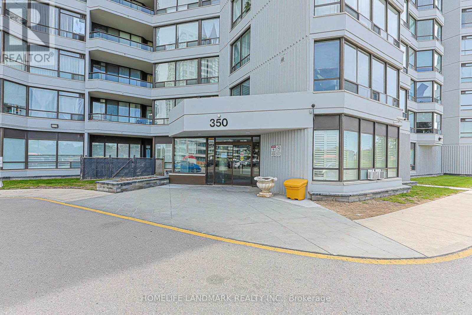 1413 - 350 Alton Towers Circle, Toronto, Ontario M1V 5E3 - Photo 3 - E13141082