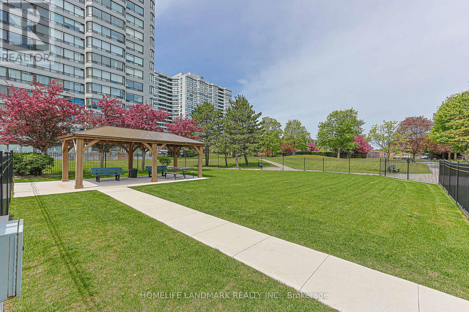 1413 - 350 Alton Towers Circle, Toronto, Ontario M1V 5E3 - Photo 32 - E13141082