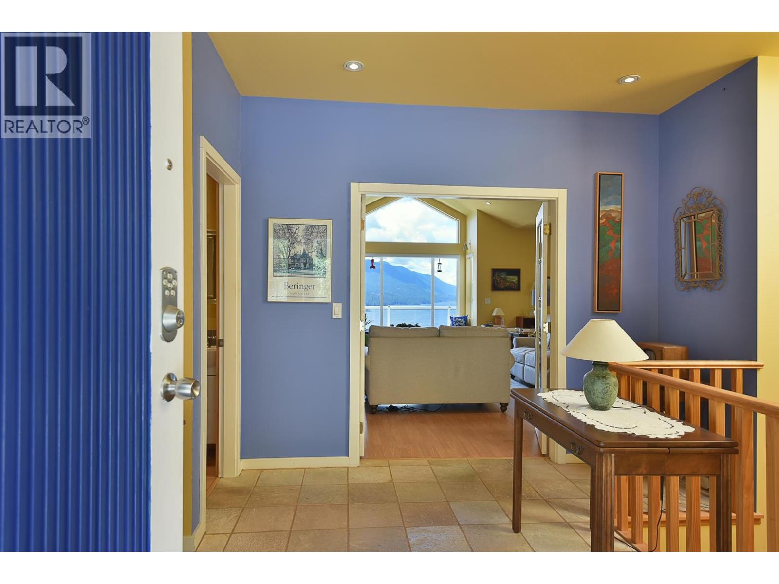 5870 Skookumchuk Road, Sechelt, British Columbia  V7Z 0P3 - Photo 16 - R3124632