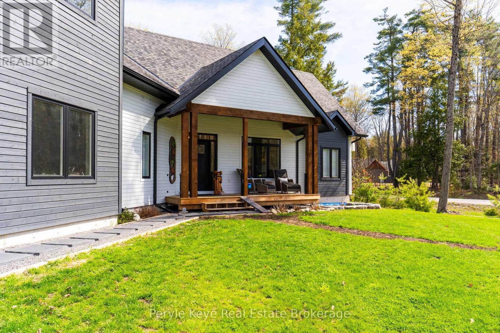 1056 Xavier Street, Gravenhurst, Ontario  P0E 1G0 - Photo 7 - X13141086