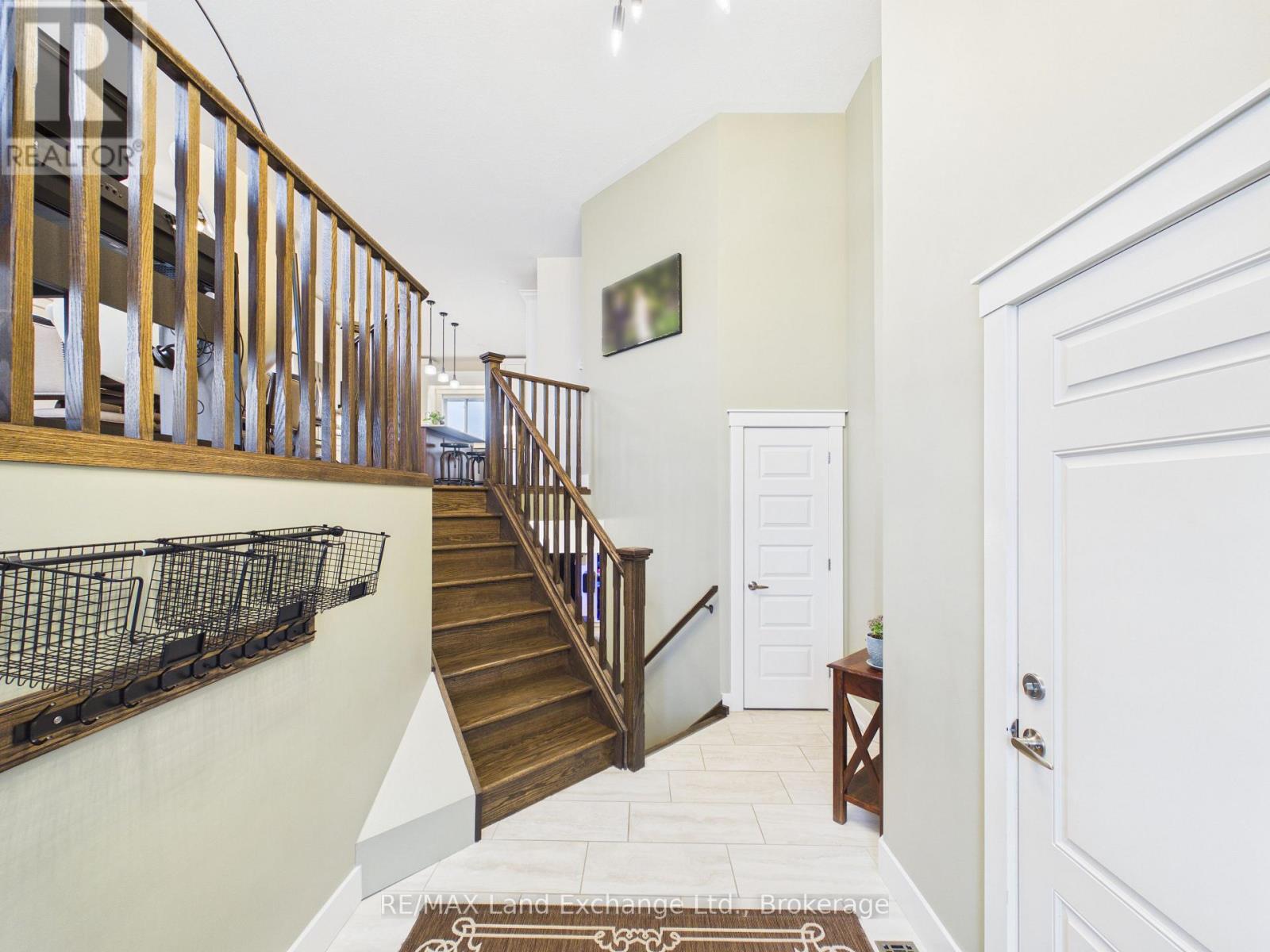 13 Lakefield Drive, Kincardine, Ontario  N2Z 0C9 - Photo 6 - X13141088