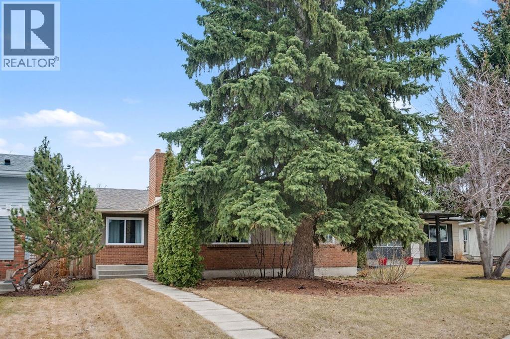 47 Sunhurst Court Se, Calgary, Alberta  T2X 1Y3 - Photo 1 - A2298974