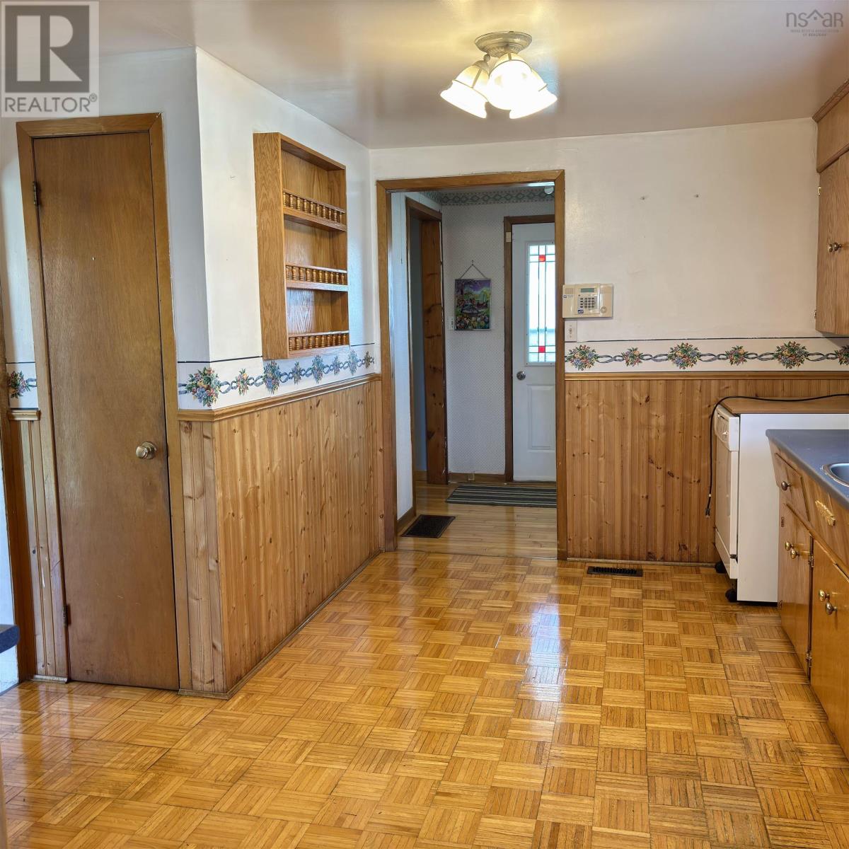 456 Second Street, New Waterford, Nova Scotia  B1H 3A3 - Photo 3 - 202611199