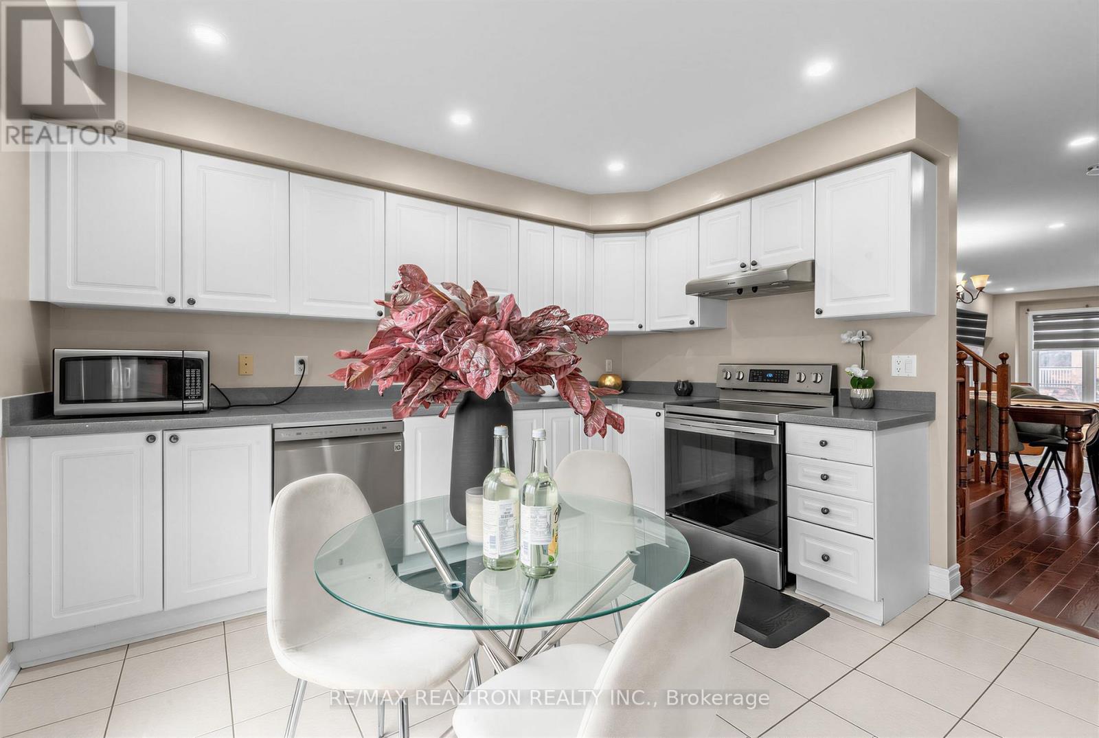 21 Cullcastle Street, Ajax, Ontario  L1S 0B1 - Photo 12 - E13141118