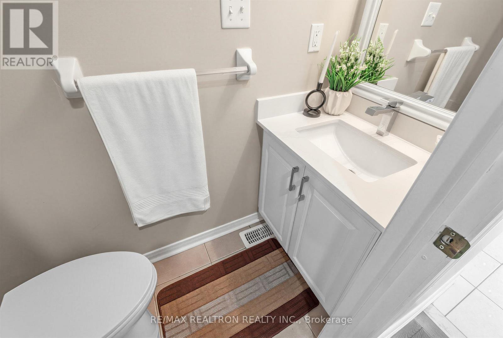 21 Cullcastle Street, Ajax, Ontario  L1S 0B1 - Photo 20 - E13141118