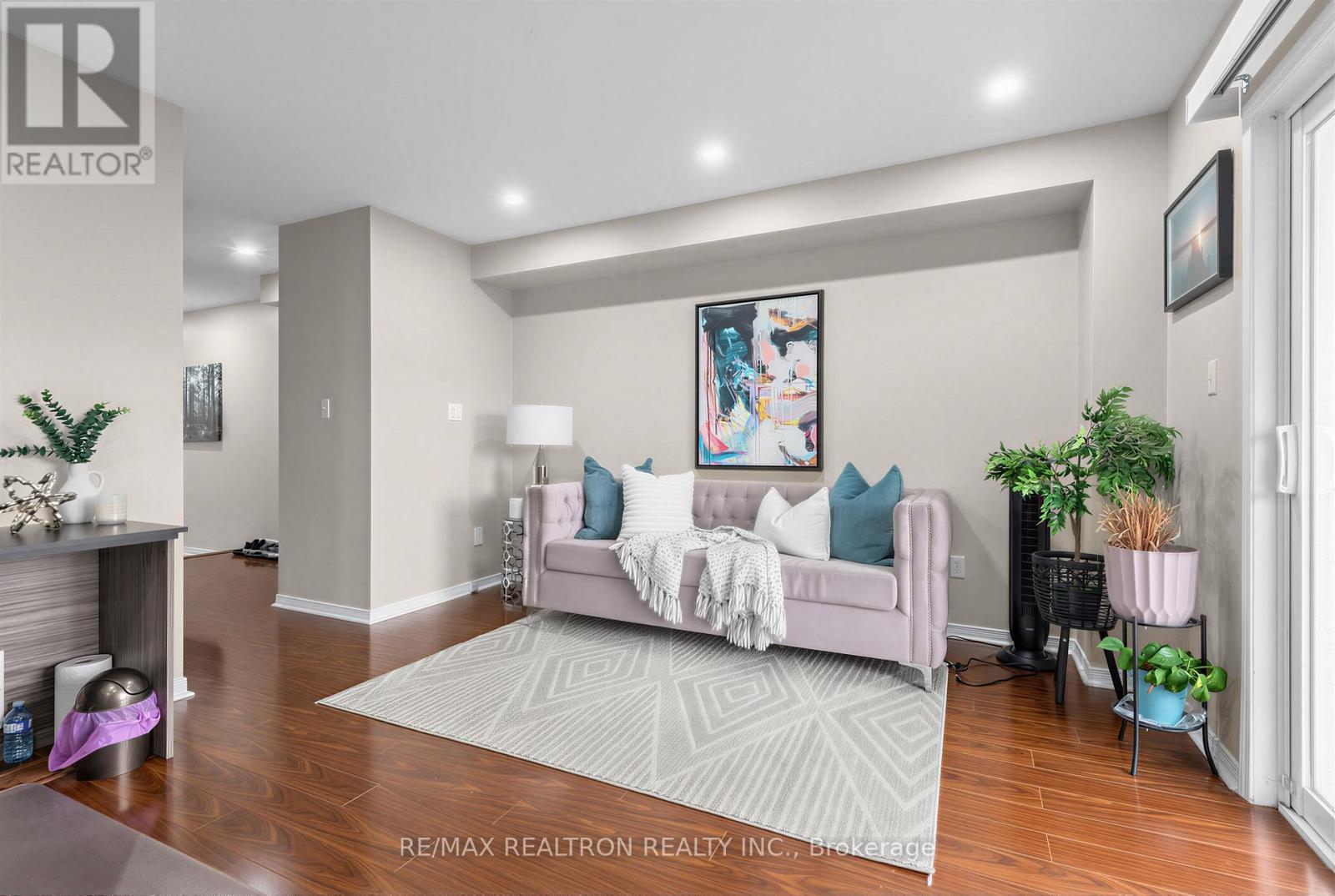 21 Cullcastle Street, Ajax, Ontario  L1S 0B1 - Photo 6 - E13141118
