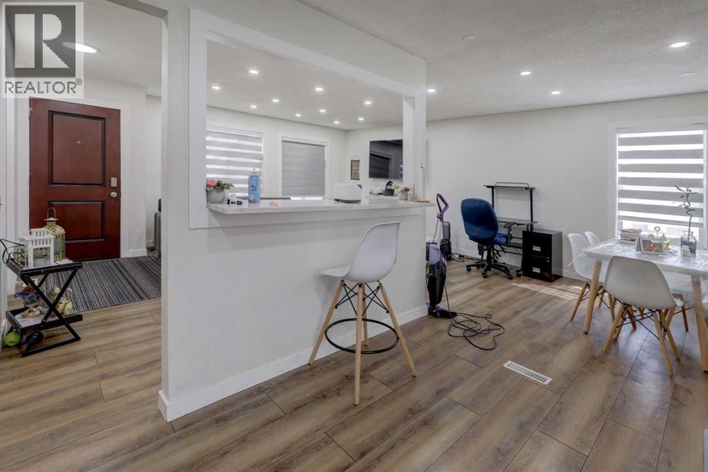 3403 42 Street NE, Calgary, Alberta  T1Y 4K1 - Photo 9 - A2311686