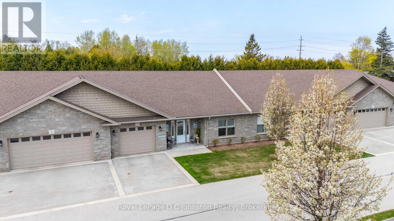 3 - 246 Grey Street S, Saugeen Shores, Ontario  N0H 2L0 - Photo 3 - X13141104