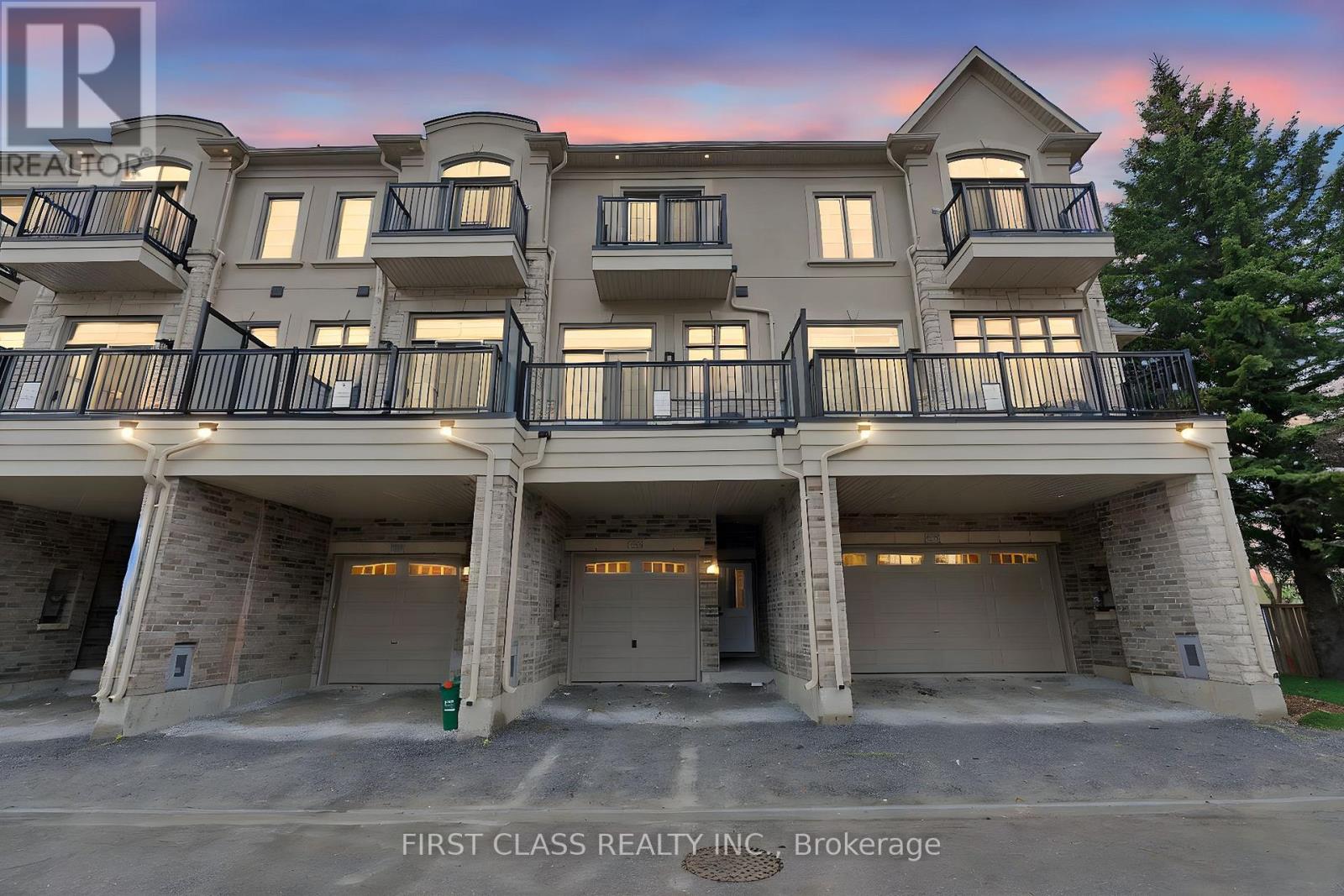 4289 Major Mackenzie Drive, Markham, Ontario  L6C 3L5 - Photo 2 - N13141112