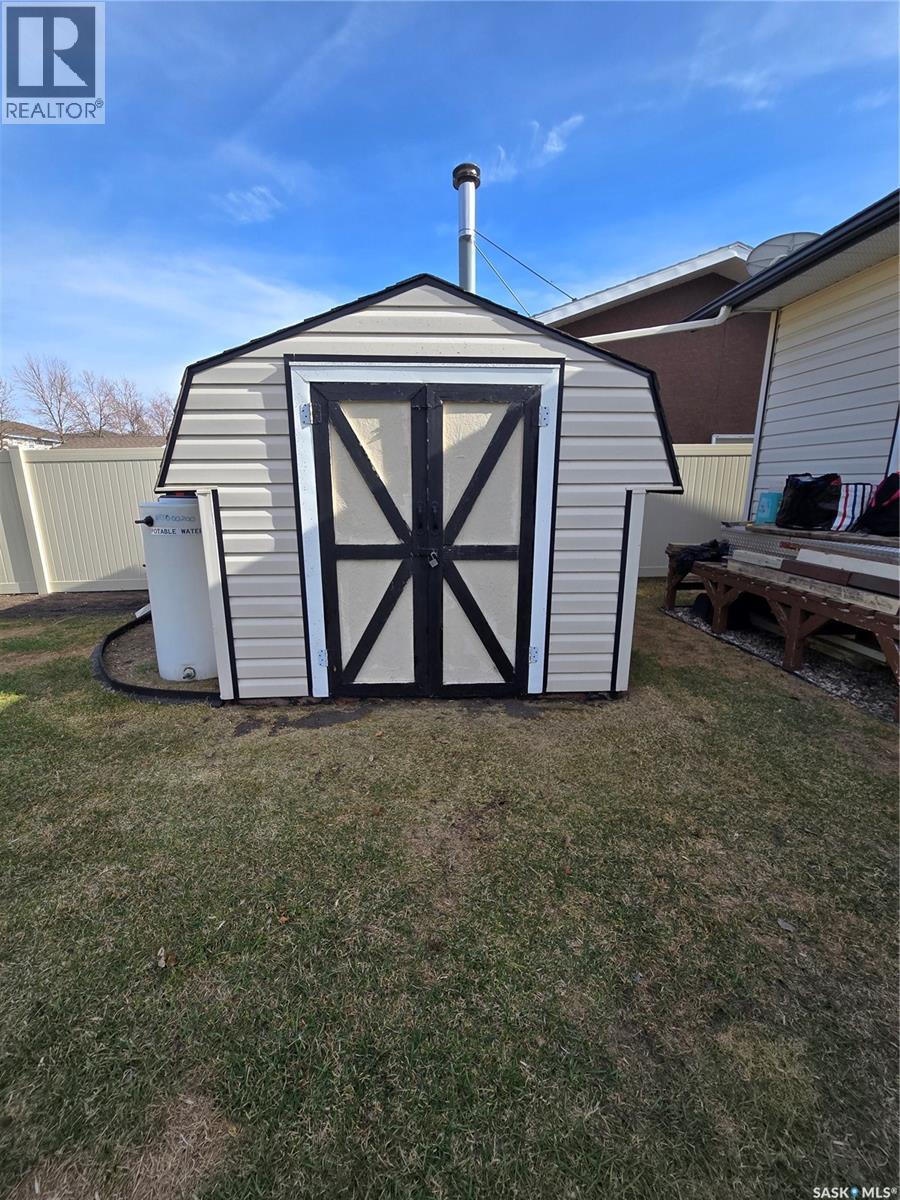 15 Mackenzie Drive, Yorkton, Saskatchewan  S3N 3M6 - Photo 33 - SK036276