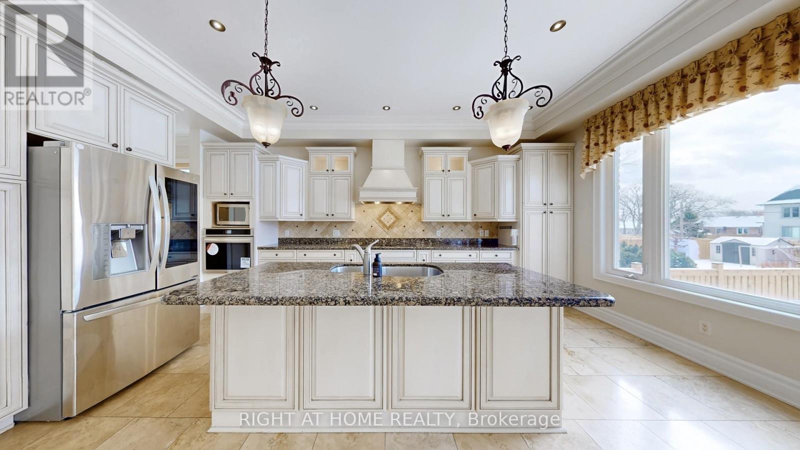 3414 Joan Drive, Mississauga, Ontario  L5B 1T5 - Photo 10 - W13141110