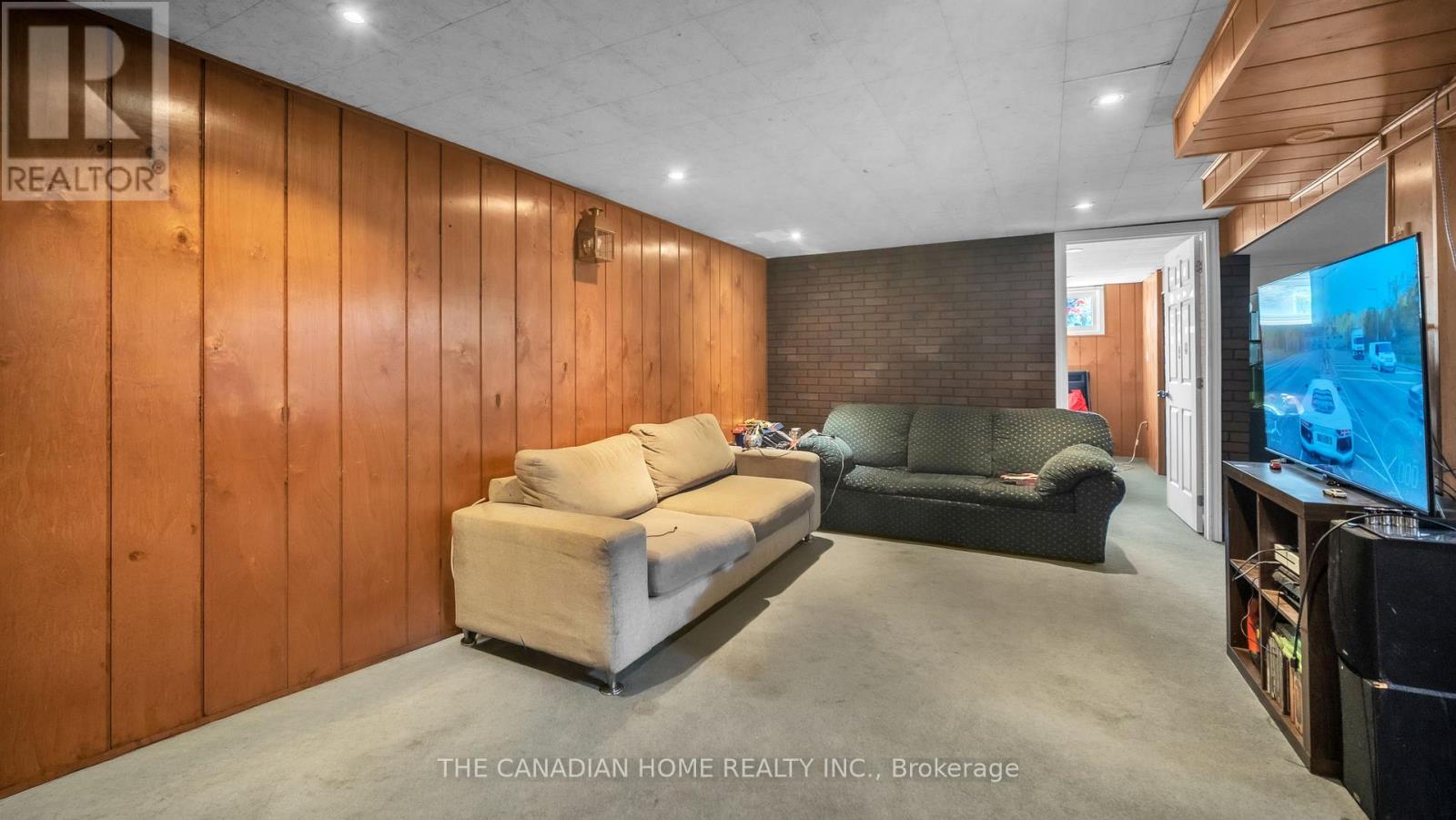 196 Tuxedo Ave Avenue, Hamilton, Ontario  L8K 2S4 - Photo 13 - X13141126