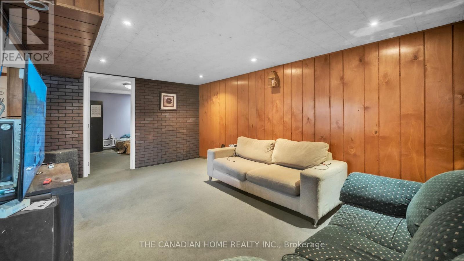 196 Tuxedo Ave Avenue, Hamilton, Ontario  L8K 2S4 - Photo 14 - X13141126