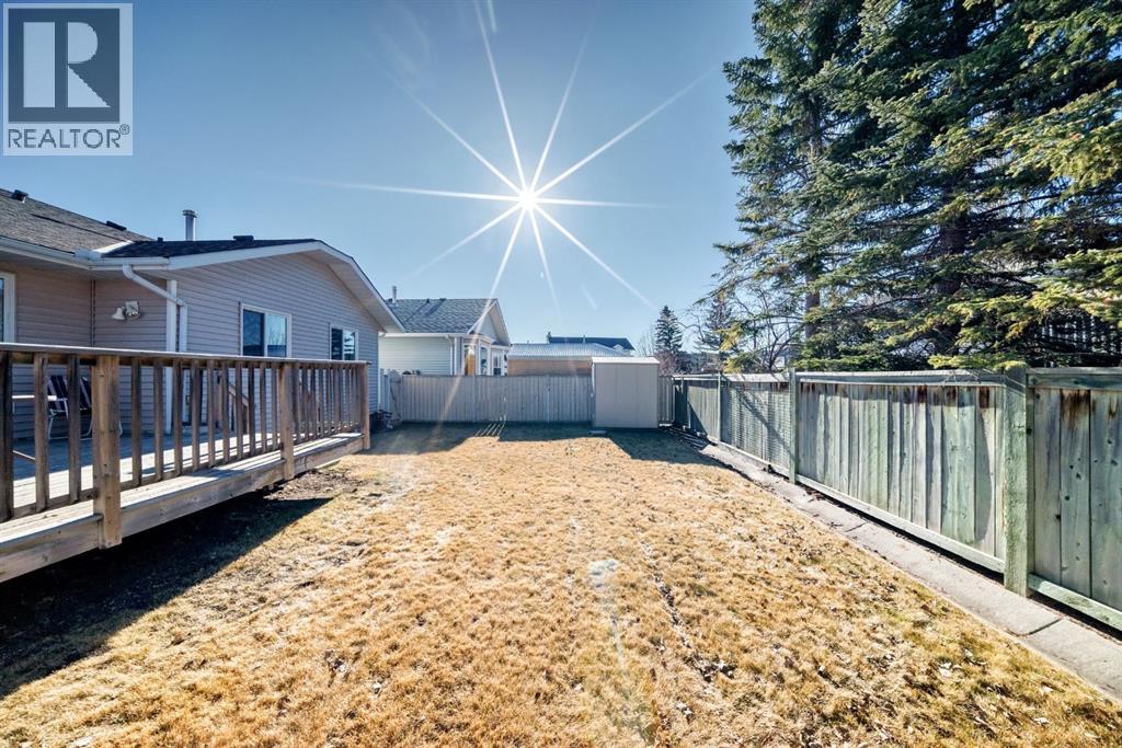 32 West Mackay Crescent, Cochrane, Alberta  T4C 1J9 - Photo 30 - A2285019