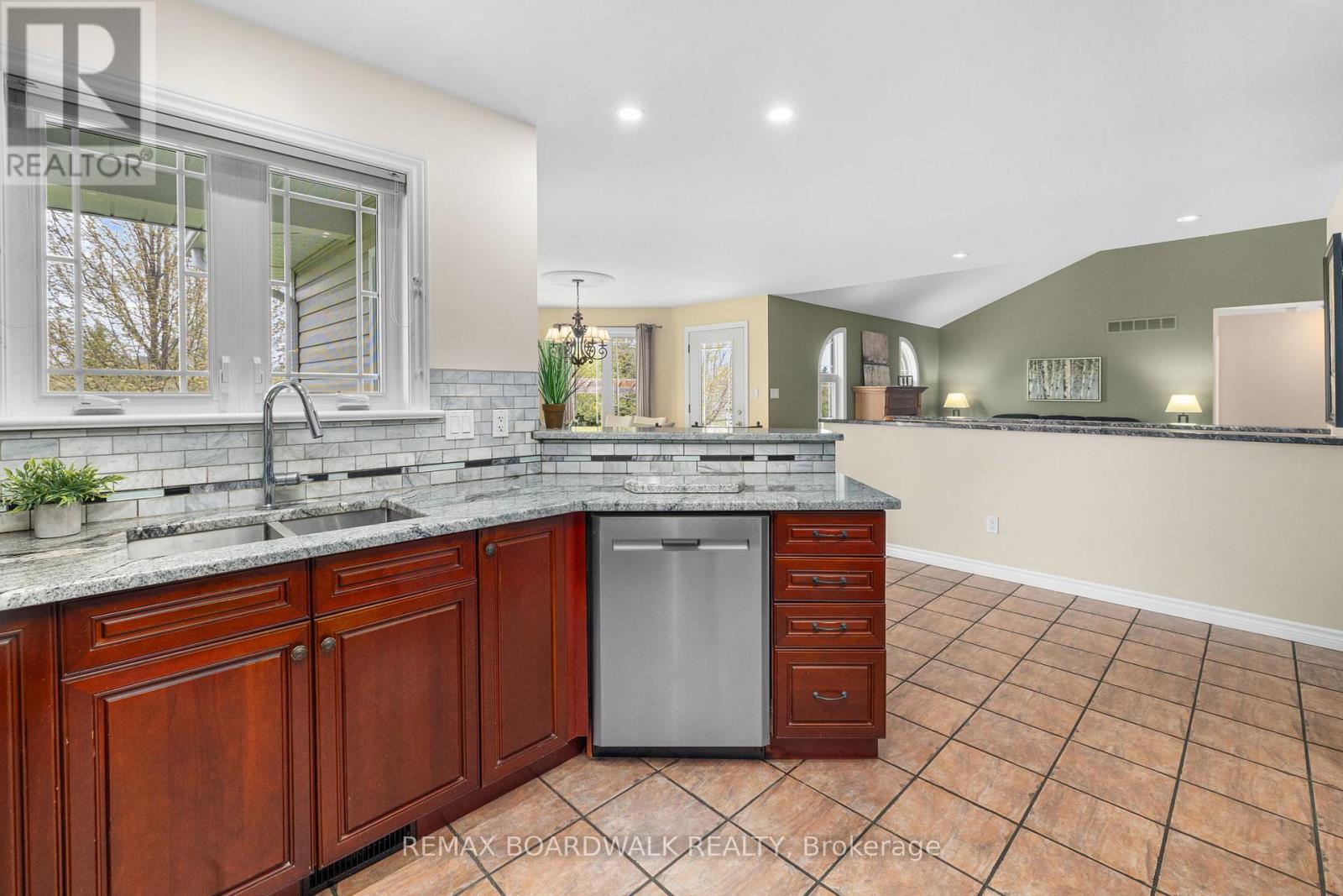 127 Macpherson Way, Drummond/north Elmsley, Ontario  K7H 3C9 - Photo 18 - X13141138