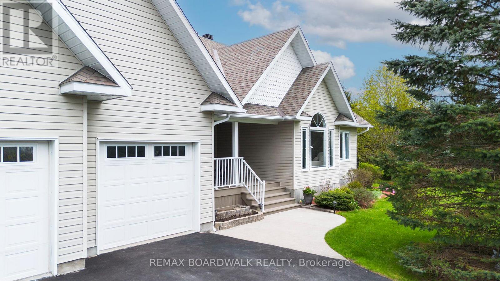 127 Macpherson Way, Drummond/north Elmsley, Ontario  K7H 3C9 - Photo 3 - X13141138