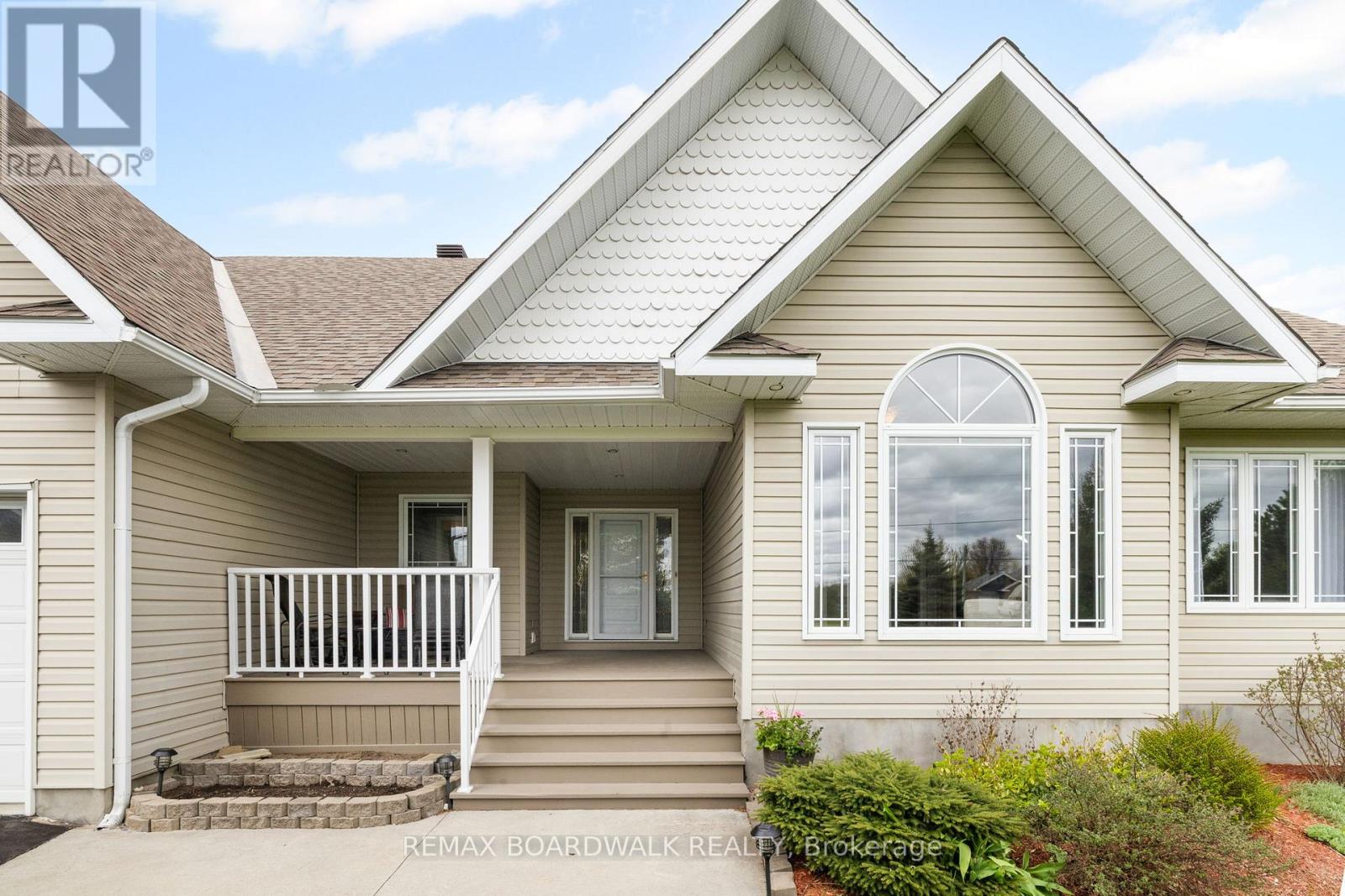 127 Macpherson Way, Drummond/north Elmsley, Ontario  K7H 3C9 - Photo 5 - X13141138