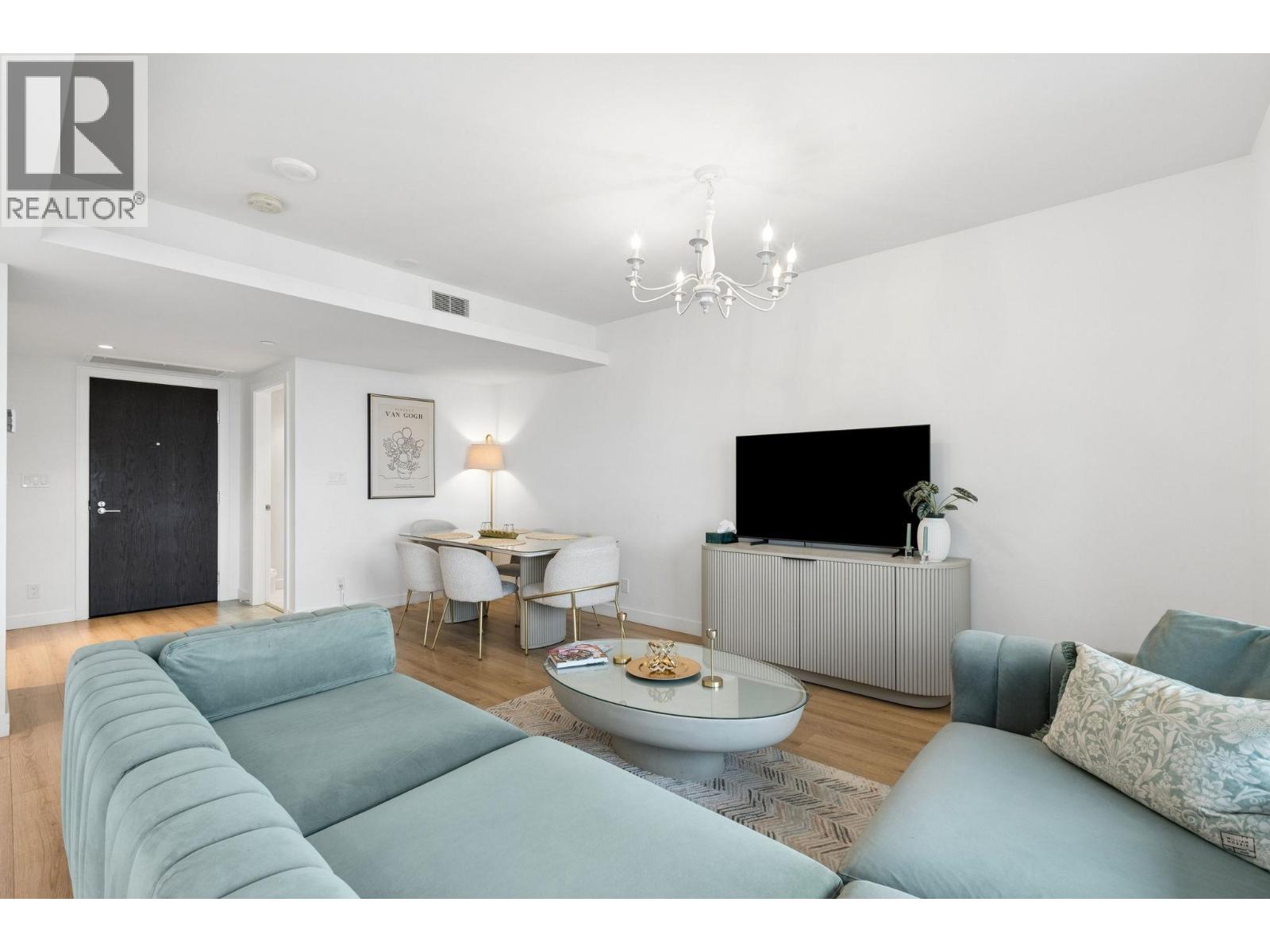 611 1500 Fern Street, North Vancouver, British Columbia  V7J 0E6 - Photo 3 - R3124635